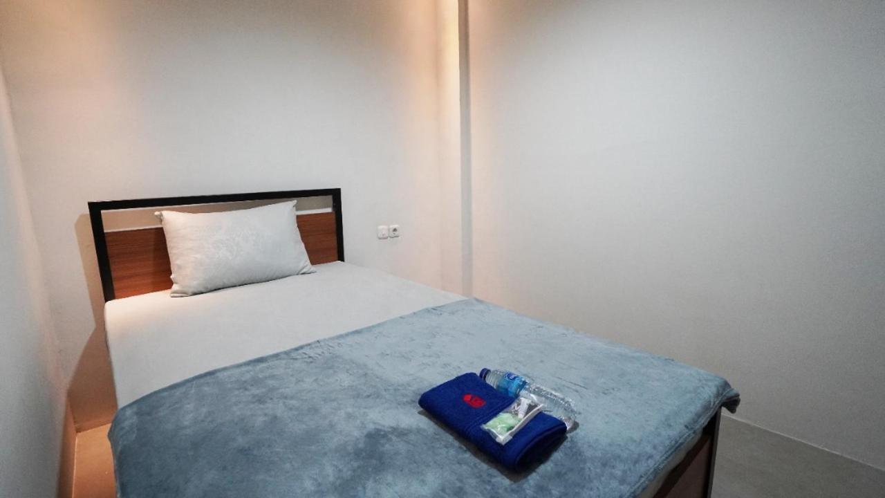 Hostel 18 Bandung Buitenkant foto